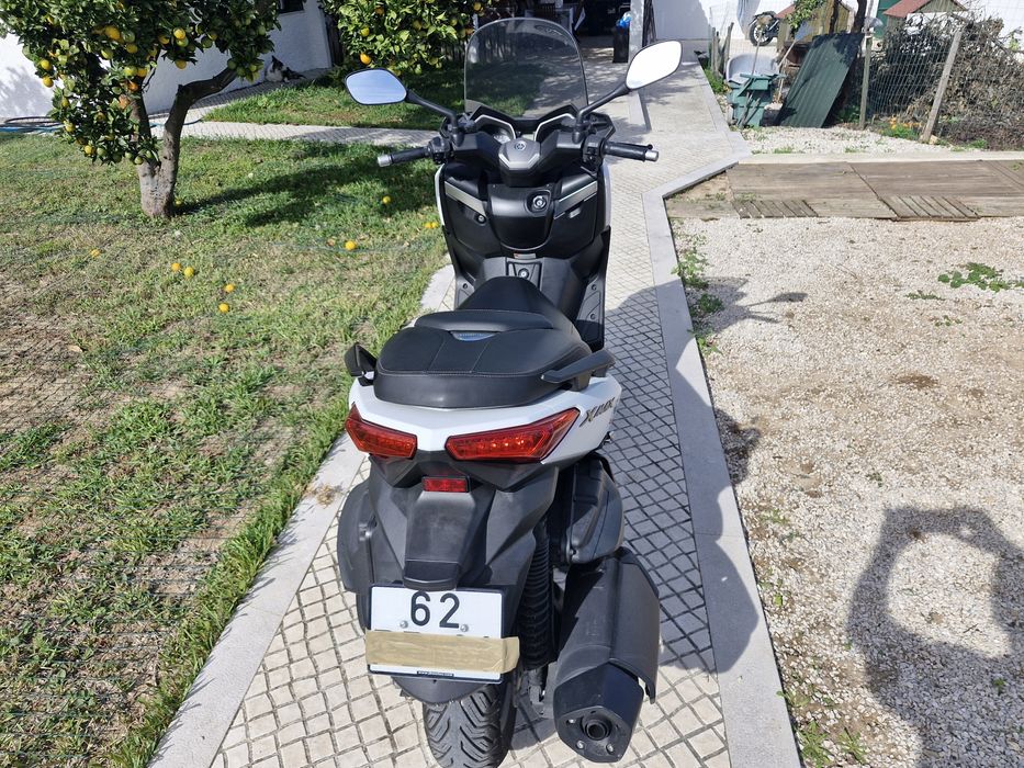 Mota Yamaha Xmax 400