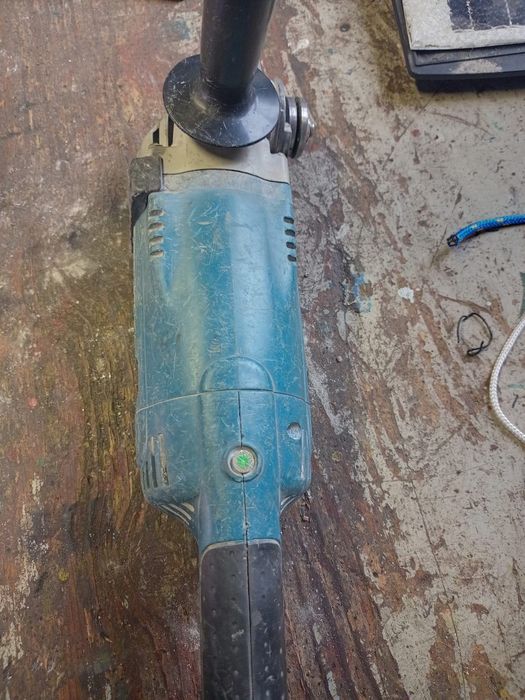 Szlifierka kątowa Gumówka Makita 230 mm