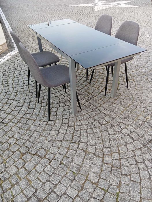 Mesa extensível 4 cadeiras