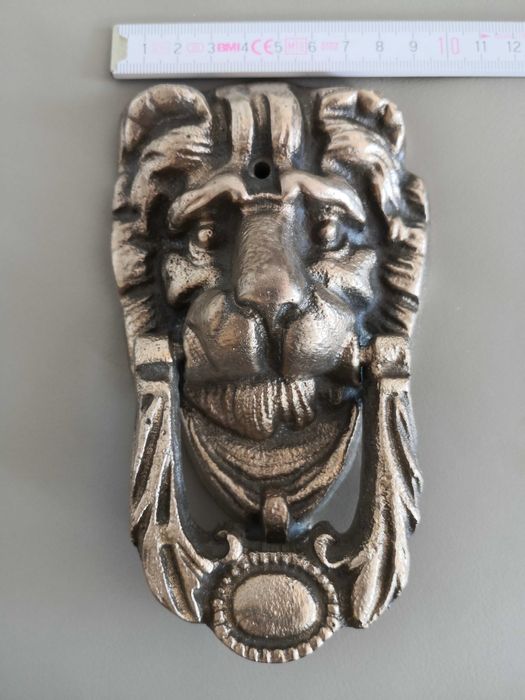 Kołatki mosiężne Lew