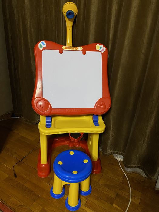 Дитячий столик мольберт Molto