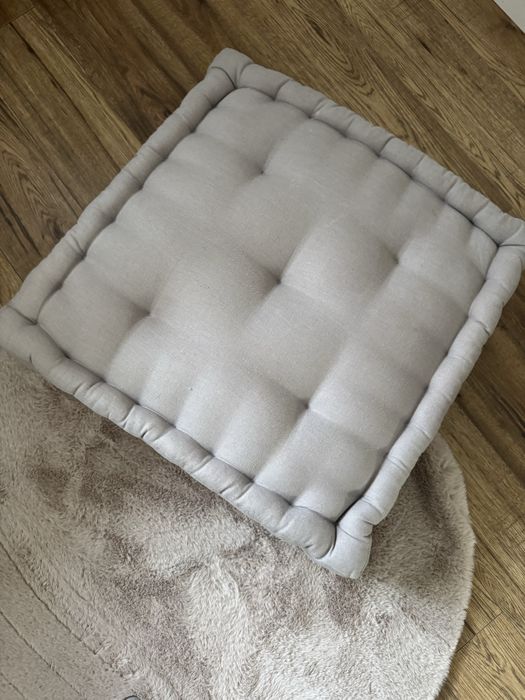 Lniany puf pikowany kwadrat 60x60 Zana by Mama