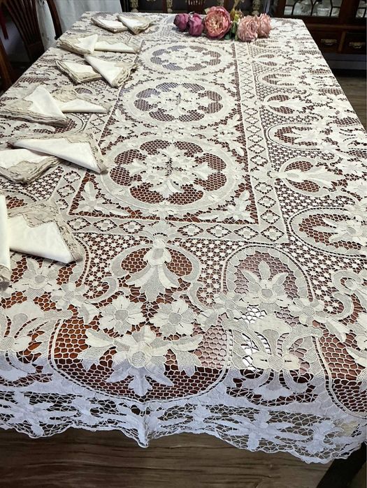 Toalha exclusiva de luxo bordada á mão Renda Veneziana de Burano,2,60x1,65-NOVA