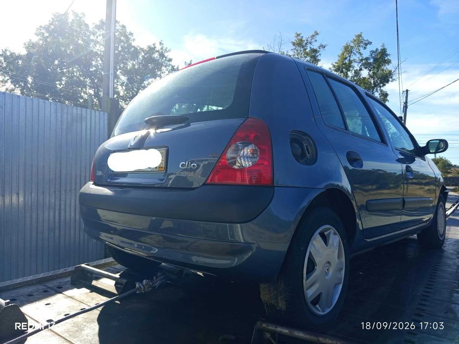 Para peças Renault Clio 1.4 16V ano 2005