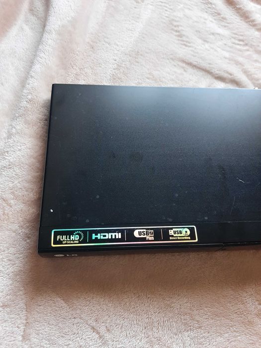 Продаю DVD CD-плеер LG, модель DVX 582.
Без оригинальной коробки,