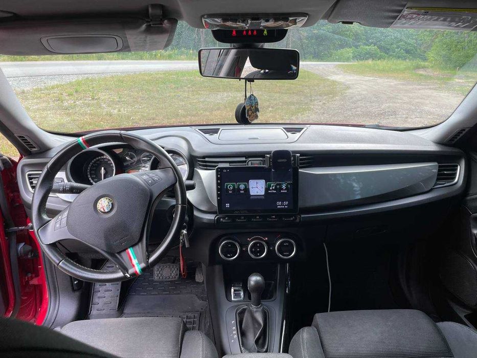 Автомобіль Альфа Ромео Джульєта