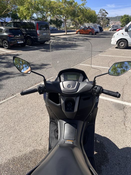 Mota Yamaha Nmax 125 Scooter