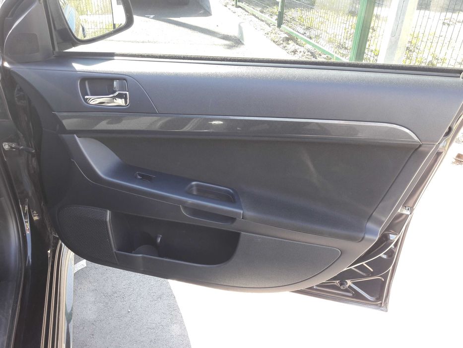 Авто Mitsubishi Lancer 10 2009 X 2.0i CVT (150 к.с.) в гарному стані