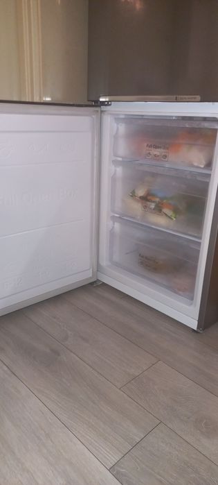 Chłodziarko-zamrażarka Samsung RB29FERNCSS