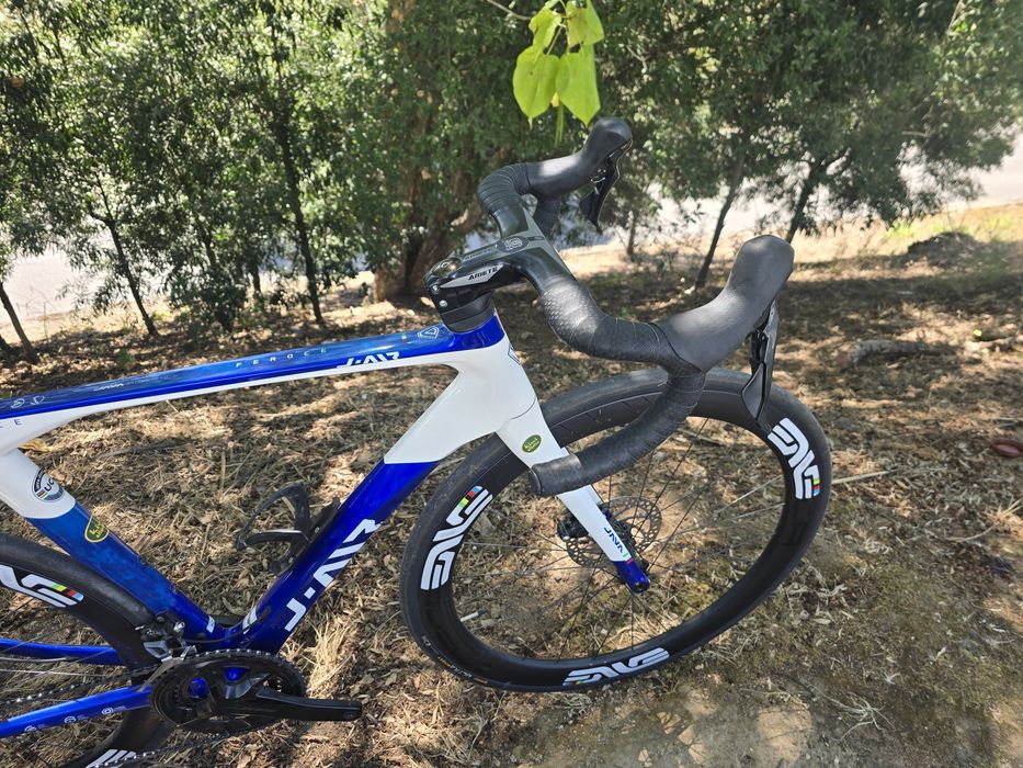 Bicicleta de disco com rodas carbono