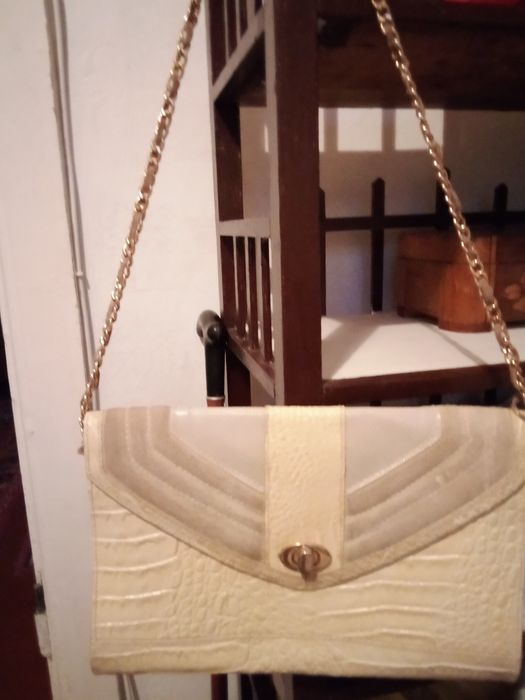 Продам  сумки кожаные и до.