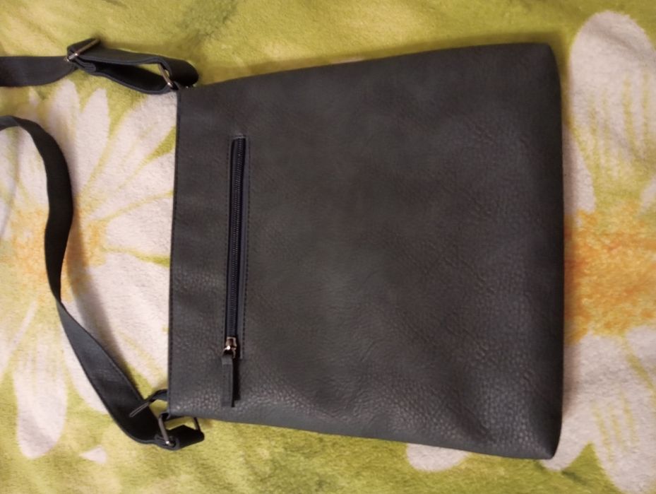 Torebka damska listonoszka na ramię