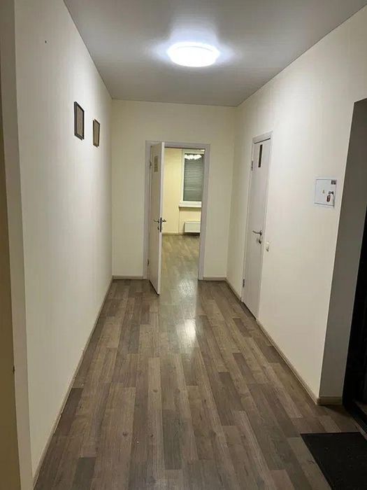 Продам 4-комн квартиру в районе Титова ул.