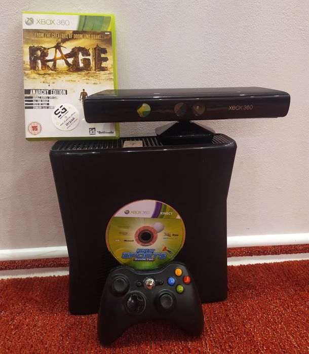 XBox 360+Kinect і усі комплектуючі.