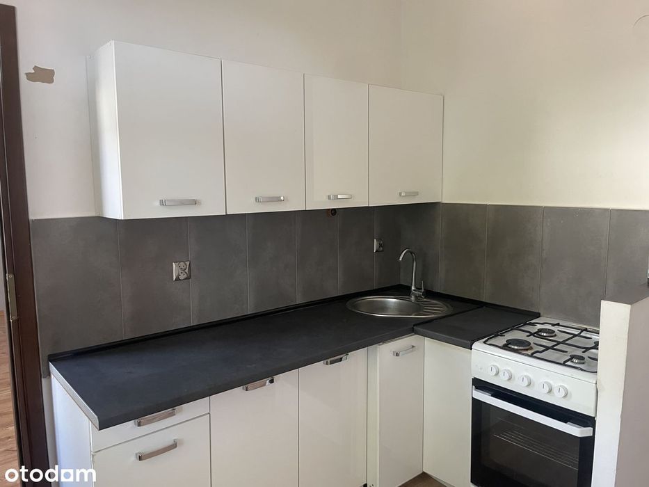 Centrum Wołomina PKP - 32,93 m2 - Do zamieszkania- Kamienica - Parking