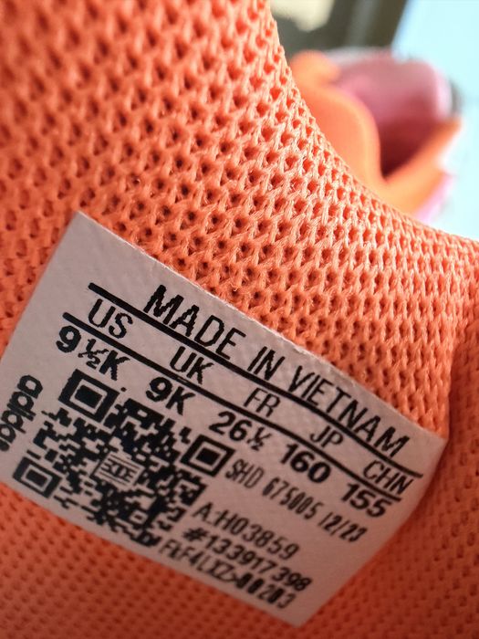 Кросівки адідас для дівчинки 26,5