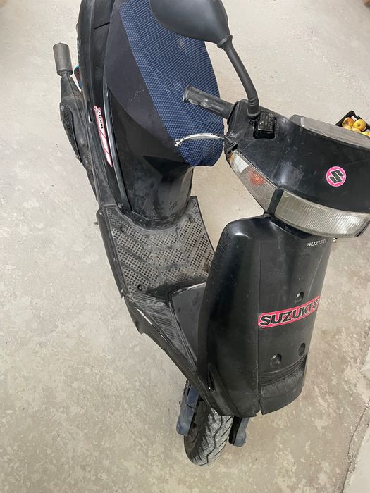 Мопед Suzuki Adress