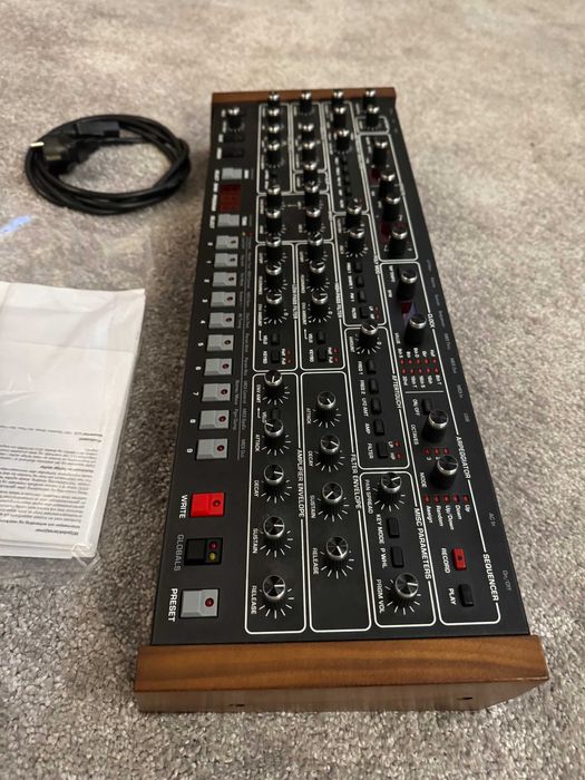 Sequential Prophet 6