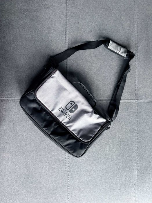 PowerA - torba na konsolę Nintendo Switch ze stacją i kablami