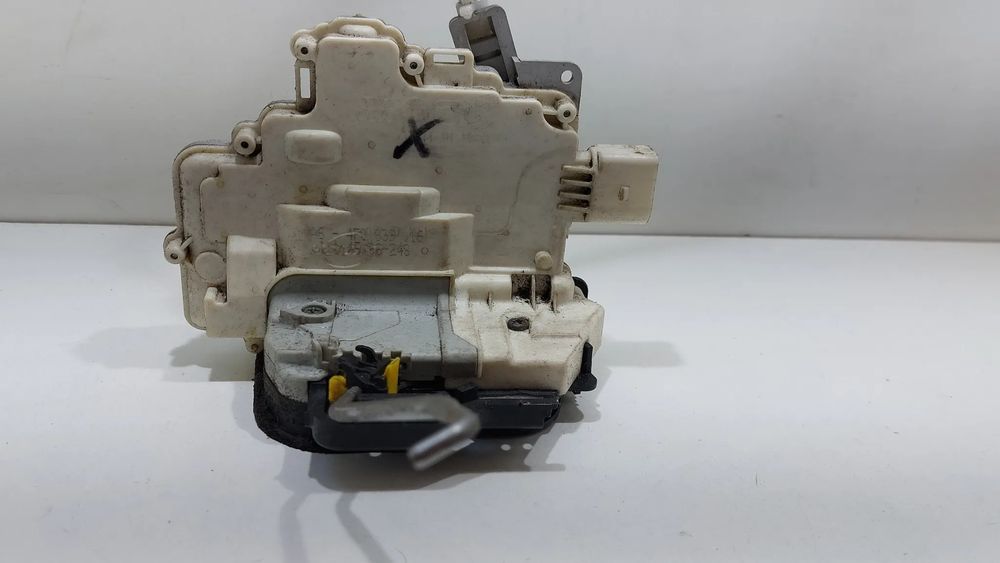 zamek prawy tyl vw passat b6  3c4839016a slask wysylka vat