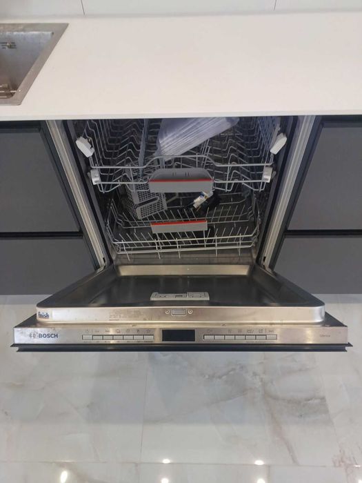 2 ком. с евроремонтом в новом доме! Вид на море! Постановы!