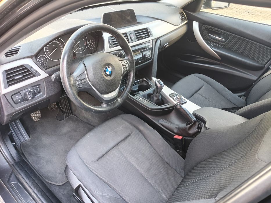 BMW 320 — fotografia 11