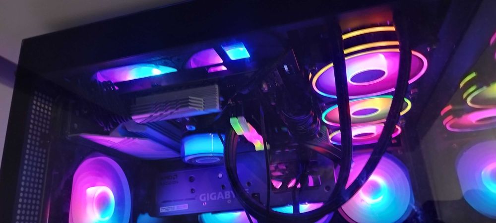 Ryzen 9 RX9060XT 16GB   B850ProRS  32GB7800Mhz  PX700 2TB M.2 komputer
