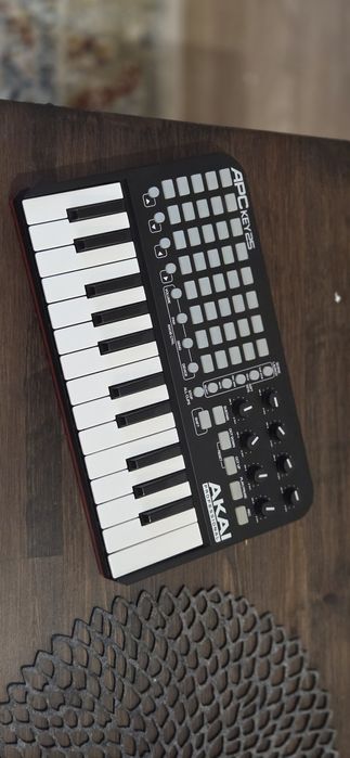 Akai apc key 25 klawiatura midi ableton