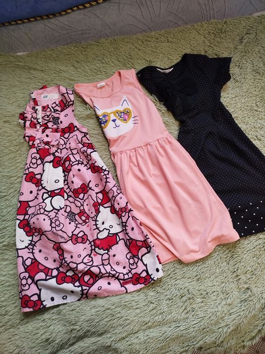 Сукні 104-110 ціна за всі