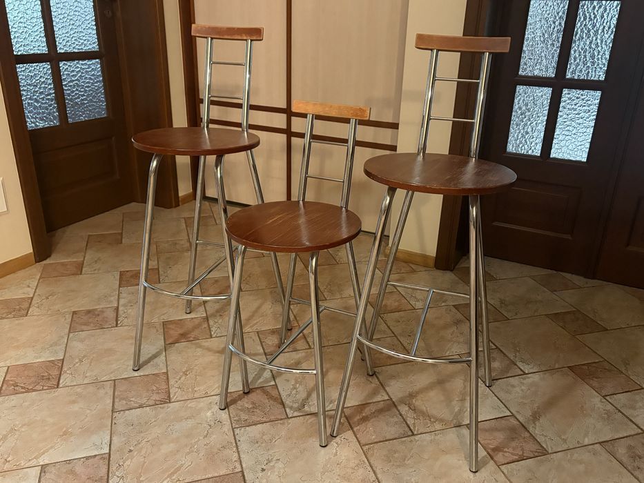 3 sztuki barowe krzesła