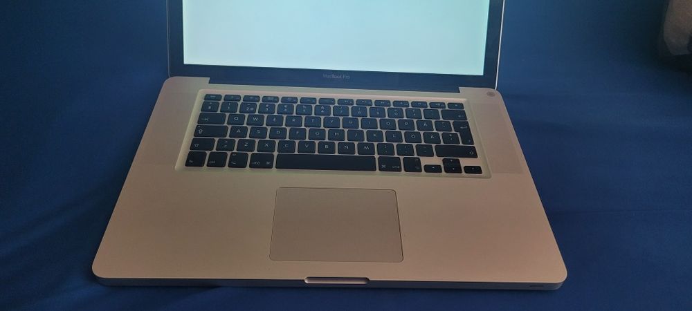 MacBook pro 2011 opis!