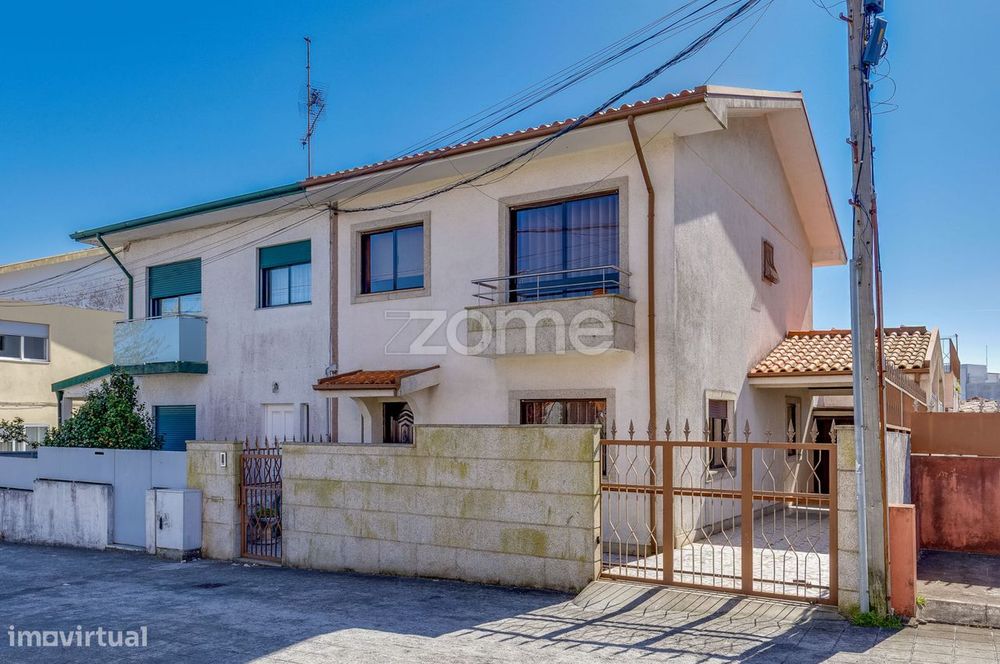 Moradia T3 de 3 frentes em Valbom - Gondomar - 1,7km Freixo, Porto