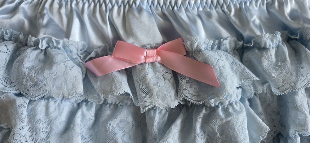 Nowe Śliczne Frywolne Majtki Z Eleganckimi Koronkami Kokardkami