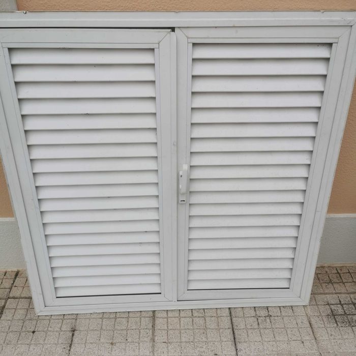 Portada aluminio branca 120x120