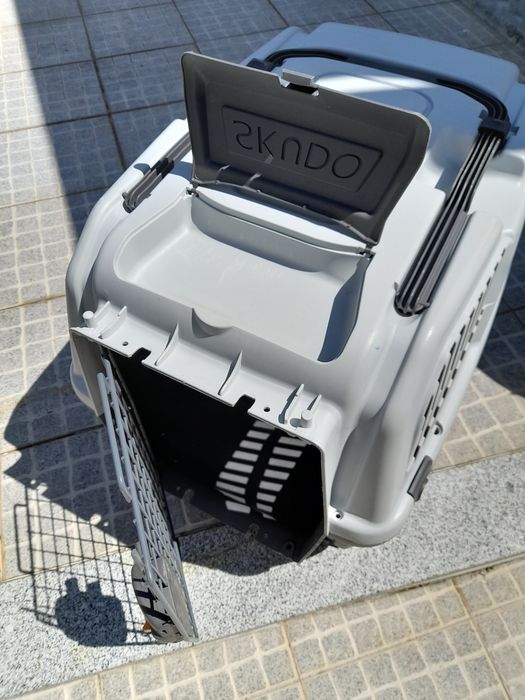 Caixa de transporte animal Skudo 4