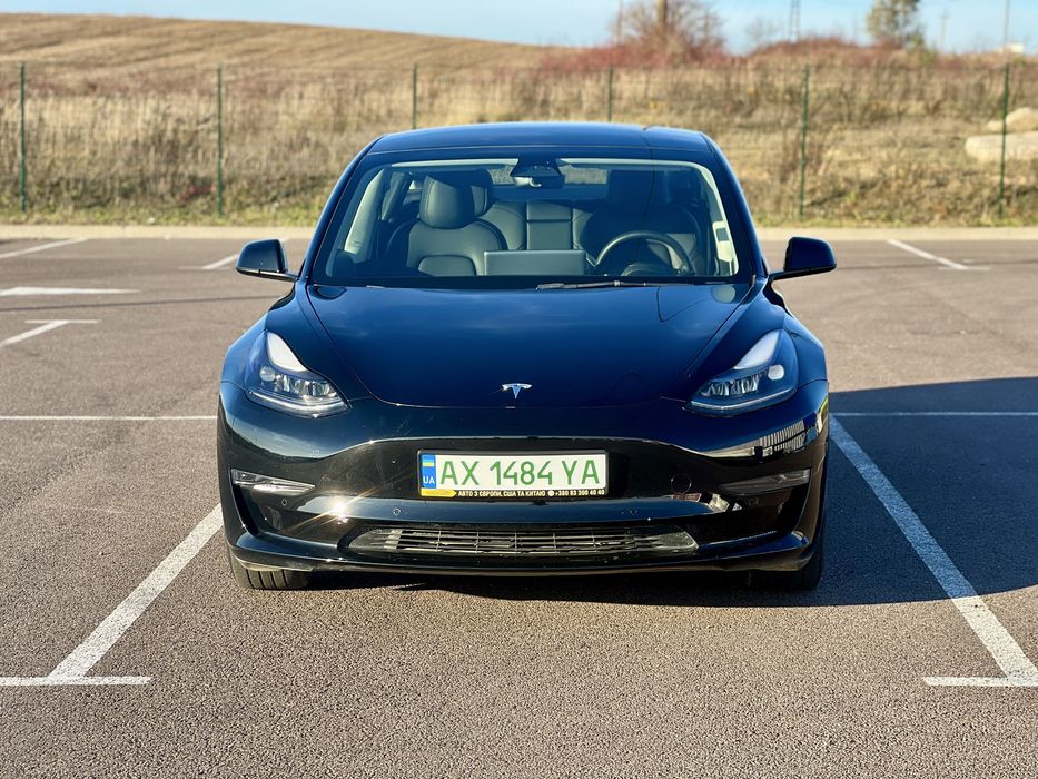 Tesla model 3 LFP 2022 14 тис ки
