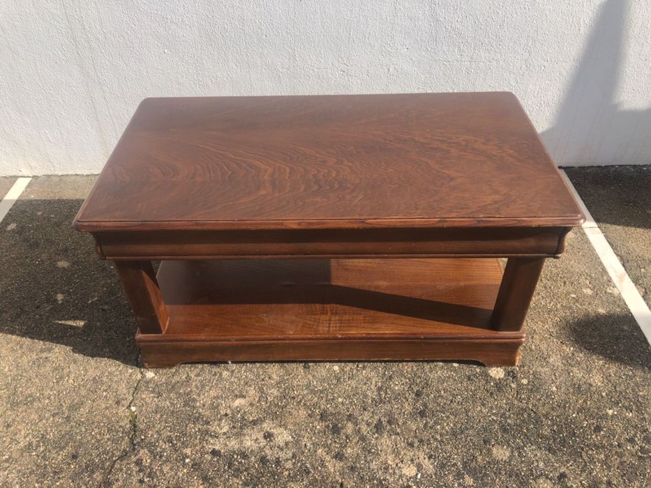 Mobiliário sala - mesa de centro e armário de tv