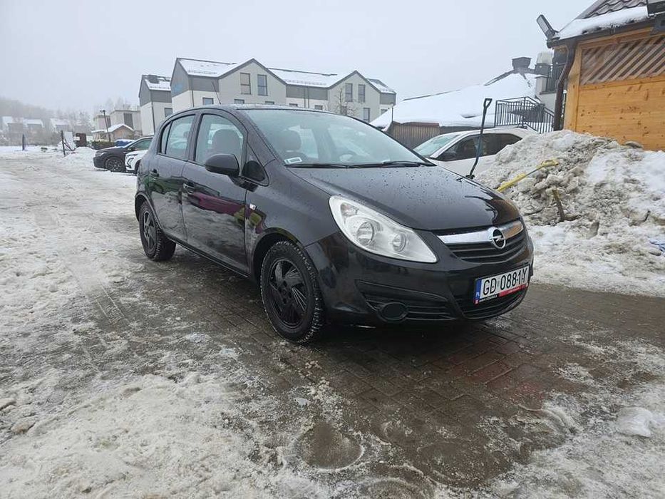 Opel Corsa D 2009r/1.2 benzyna/80KM/PT DO PAŹDIERNIKA/opony zimowe