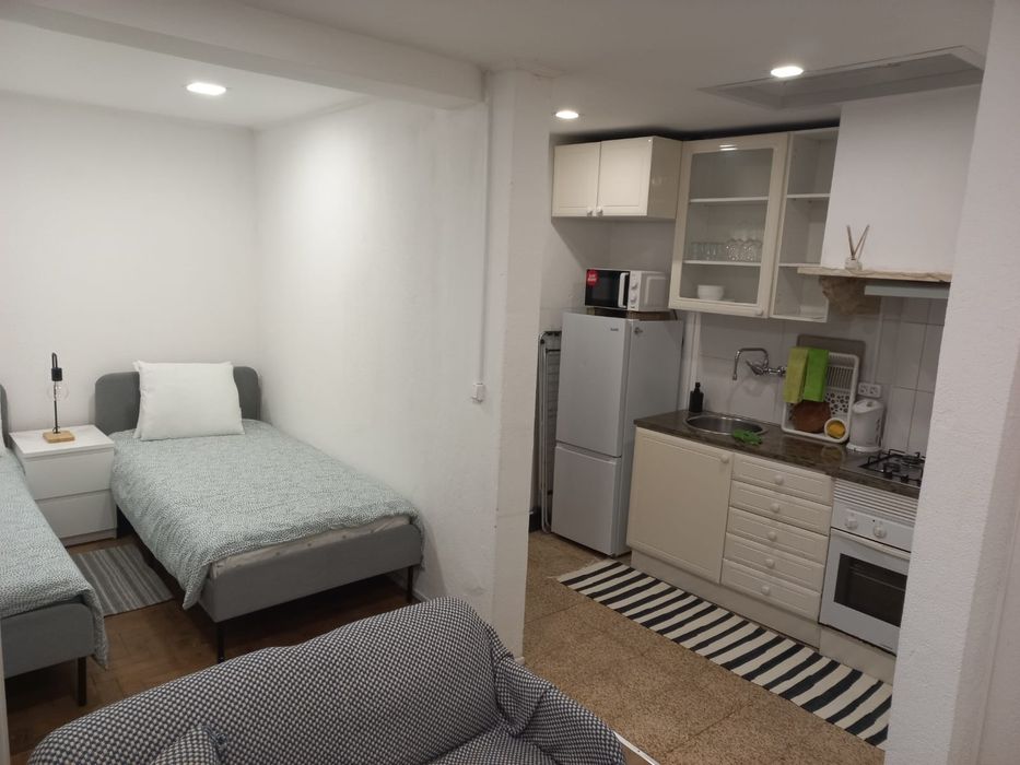 Acolhedor Estúdio em Queluz – A 20 min de Lisboa e Pronto a Habitar!