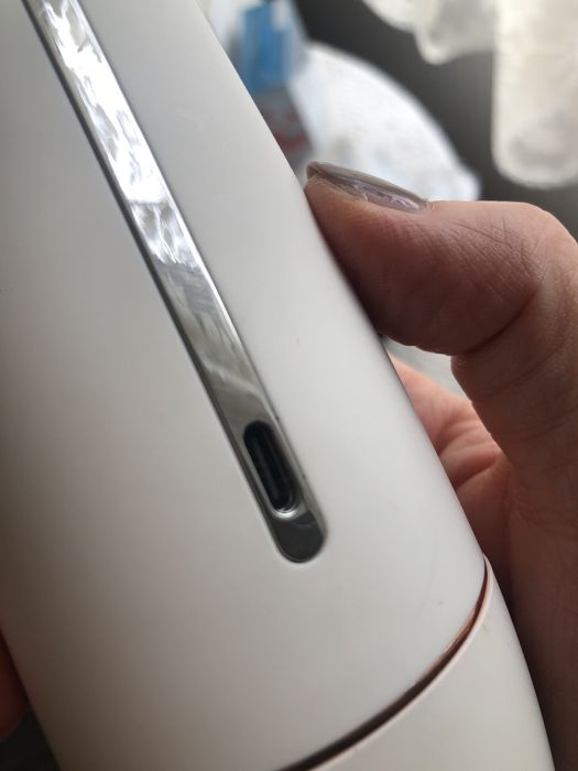 Urządzenie liftingujące B-Booster PRO masażer z falami radiowymi RF