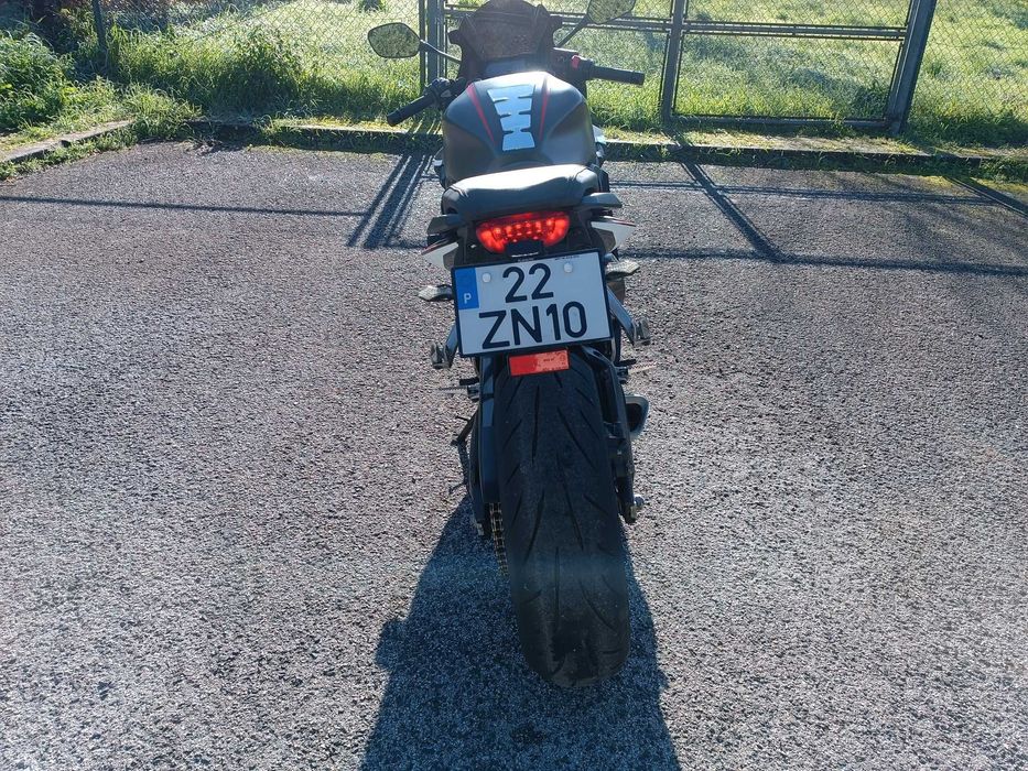 Cbr 650r 35kw(livrete)