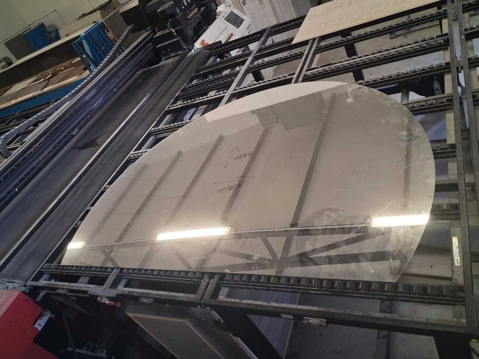 Lustro koło 130cm poler