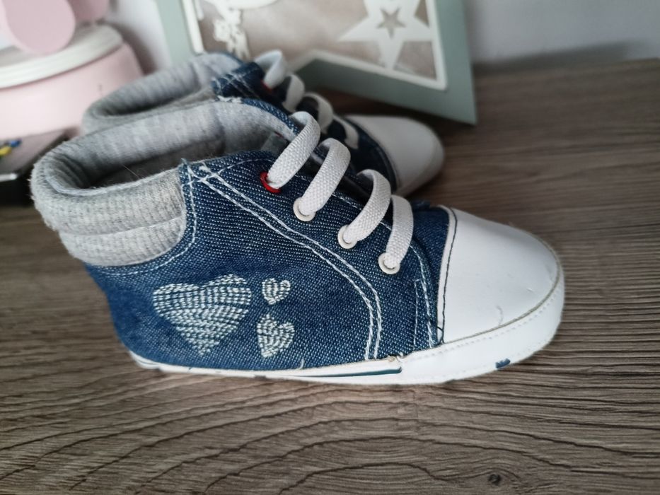 Buty niechodki rozmiar 19