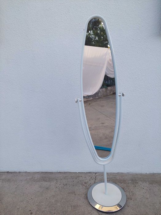 Espelho de pé - 153 cm x 29,5 cm
