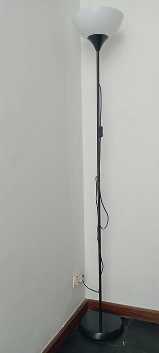 Vendo candeeiro de pé IKEA