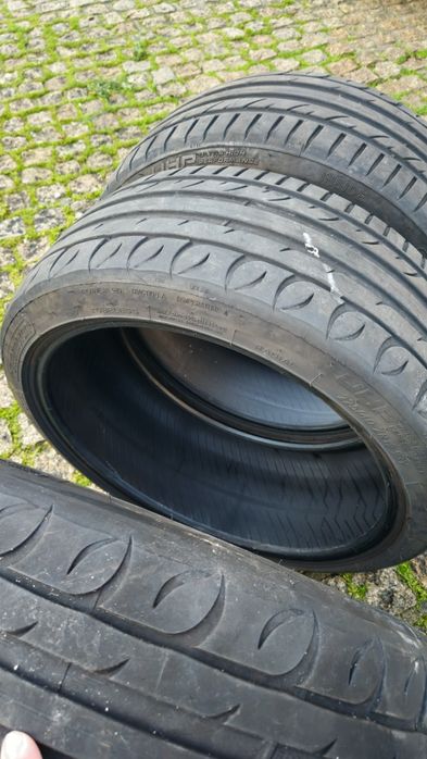 Pneus 225/40R19 Kormoran