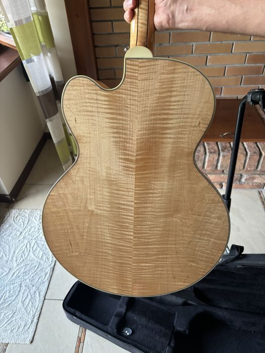 Sprzedam gitarę Gibson j-185 ec