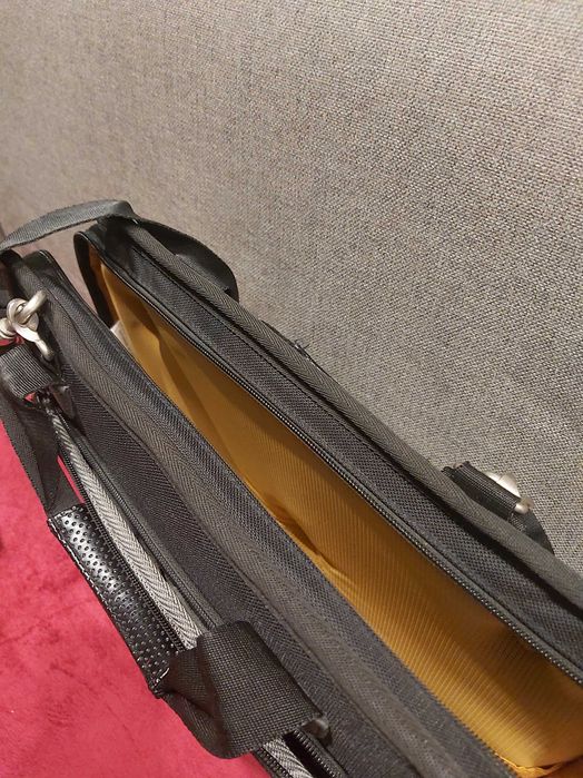Torba SAMSONITE TOP LOAD CA na laptopa 15,6 cala, pianka foam, lekka