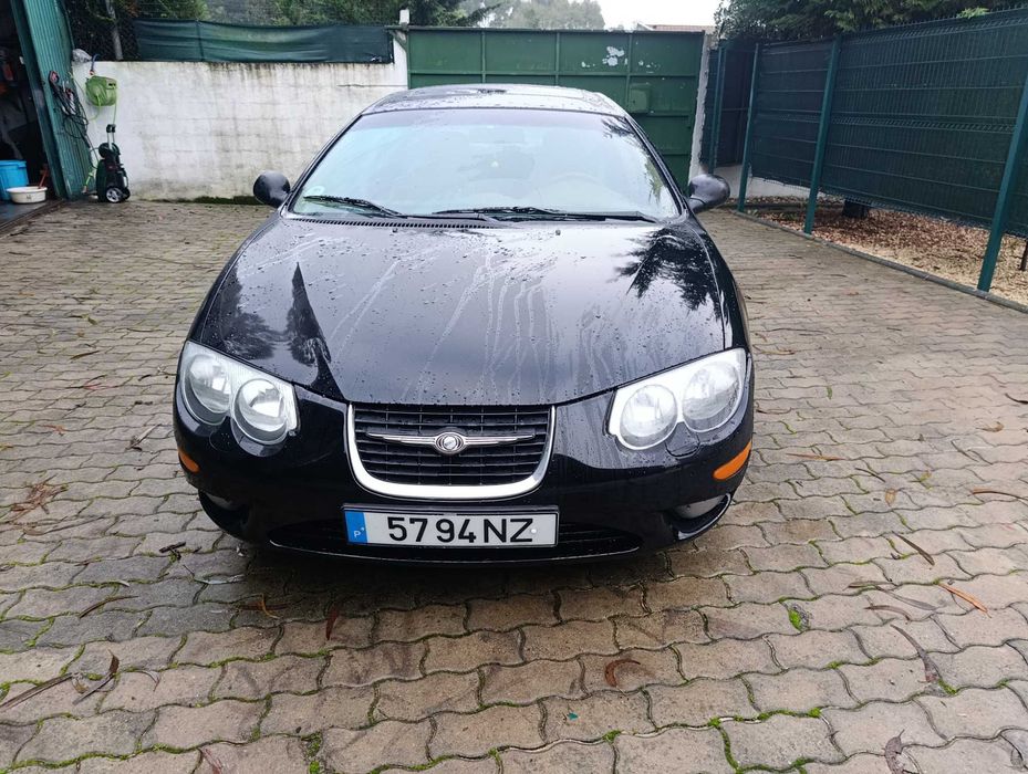 Carro impecável  tudo a funcionar perfeito