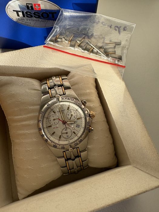 A venda relógio Tissot